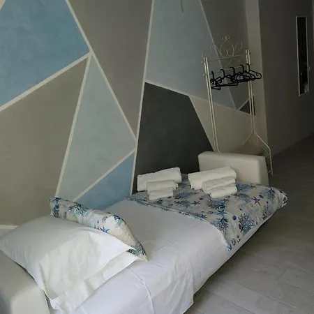 Casa Vacanze Manthy Posizione Centrale Bari Exterior photo